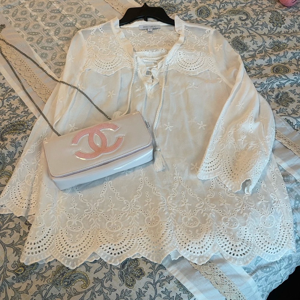 Single Thread Eyelet Top - image 2